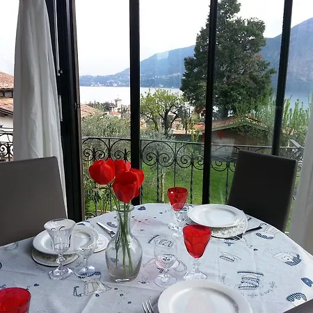 アパート Lo Specchio Sul Lago